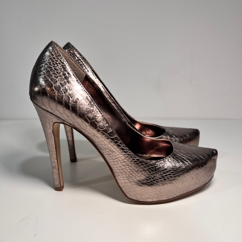 Bcbgeneration Parade Platform Pump Matte Bronze - image 1